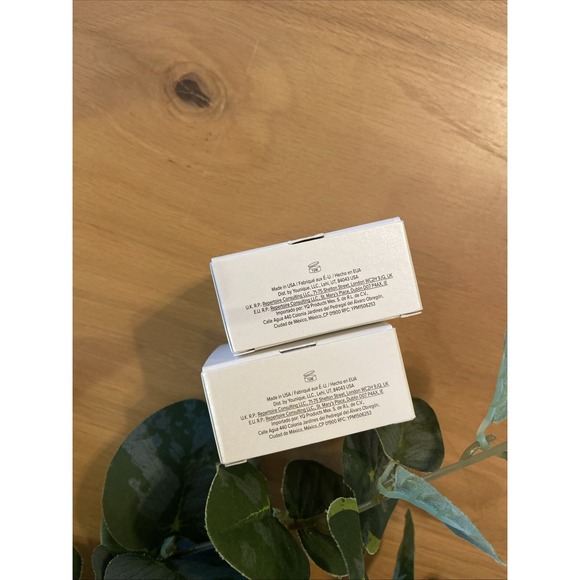 NEW LOT OF 2 Younique Youology Holly Day Lip Mask .28 oz New in Box - Picture 3 of 3